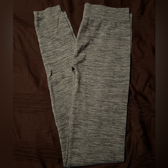 Guess Leggings - Picture 2 of 4